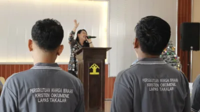 Warga Binaan Kristiani Lapas Takalar Ikuti Ibadah Natal