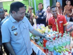 Jelang Idul Fitri 1446 H, Wabup Takalar Pantau Pasar Murah di Desa Banyuanyara