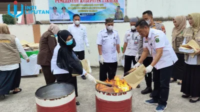 Wabup Takalar Hadiri Pemusnahan 5660 Berkas Arsip Lingkup Pemkab Takalar