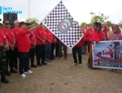 Bupati Takalar Lepas Peserta Napak Tilas HUT ke-80 RI