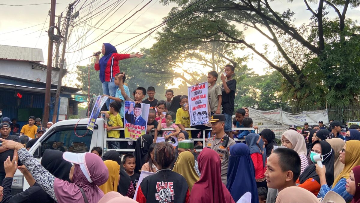 Tolak Pembangunan PLTSa Tamalanrea.