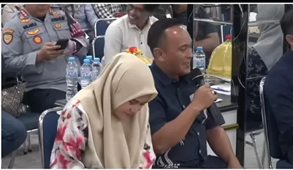 Saksi membeberkan kronologi peristiwa di Tamanyeleng saat Bupati Husniah Talenrang memijat tangan Basri Kajang.