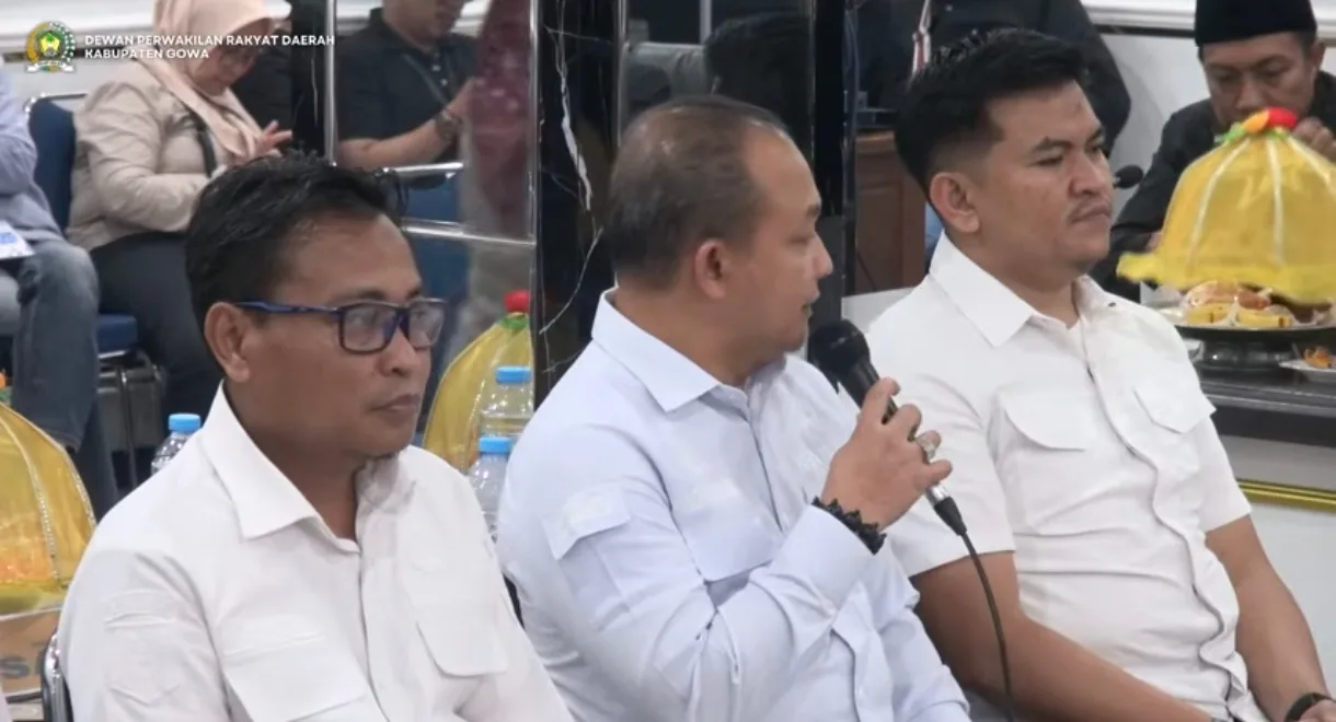 Sidang mengungkap intervensi pihak luar terhadap tatanan pemerintahan daerah.