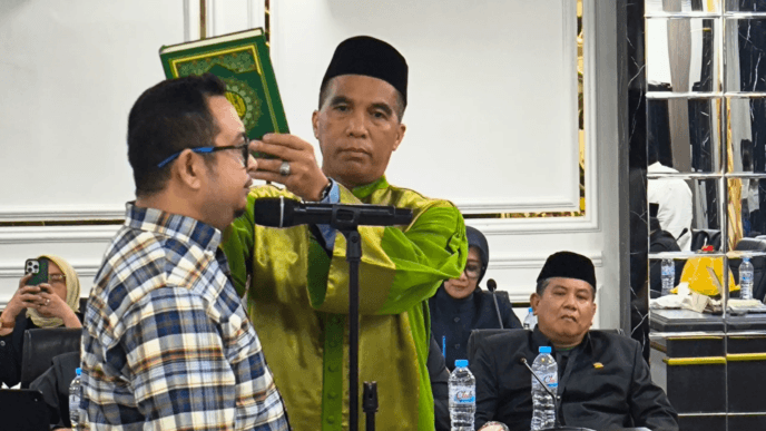Kesaksian Haru Khaerul Aco : Tetap Percaya di Tengah Polemik Perselingkuhan Sang Istri Namun Dibalas Surat Perceraian