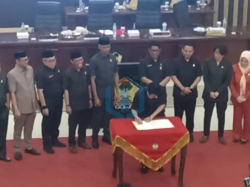 Wakil Ketua I DPRD Gowa, Hasrul Abdul Rajab, mengatakan pimpinan DPRD telah membagikan salinan laporan hasil Pansus Hak Angket kepada seluruh 45 anggota DPRD setelah rapat paripurna penyampaian laporan.