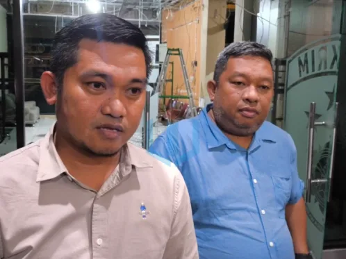 Dua saudara kandung Bupati Gowa, yakni Muhammad Yanuar Iswandi dan Muhammad Ilham, menjadi saksi dalam kasus yang dilaporkan Khairul Aco, mantan suami Bupati Gowa di Mapolda Sulsel.