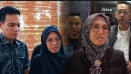 Sitti Husniah yang sebelumnya didampingi tim hukum dari Specialis Law Firm dengan kuasa hukum Amirullah Mappaero, kini didampingi Mahyuddin Jamal dari Trisula Law Firm.