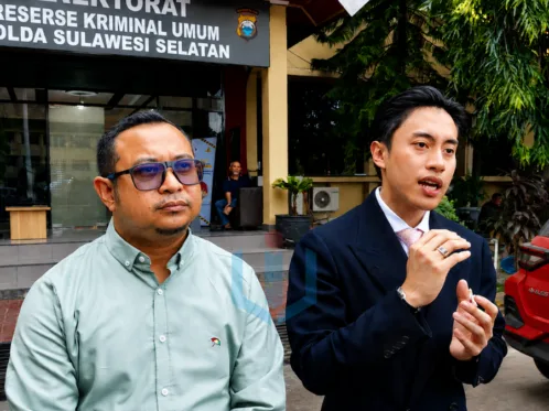 Khairul Aco hadir memenuhi panggilan penyidik didampingi kuasa hukumnya, Sangun Ragahdo Yosodiningrat.