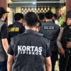 Dokumentasi Kortastipidkor Mabes Polri Saat Geledah Kantor Bupati Gowa Dalam Perkara Tindakan Pidana Korupsi dalam proses perizinan PBG dan Perizinan lainnya di lingkup Pemda Gowa.