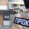 Unit Tindak Pidana Korupsi (Tipidkor) menyita rumah mewah senilai Rp. 1,4 Miliar di Perumahan Mewah Royal Spring, terkait dugaan Gratifikasi, pemerasan dan pungli perijinan PBG kadis Perkimtan.
